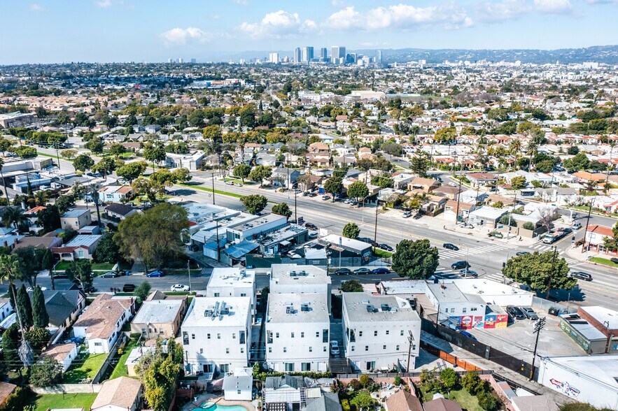 More Photos Of 1818 Thurman Ave, Los Angeles Apartments For Sale