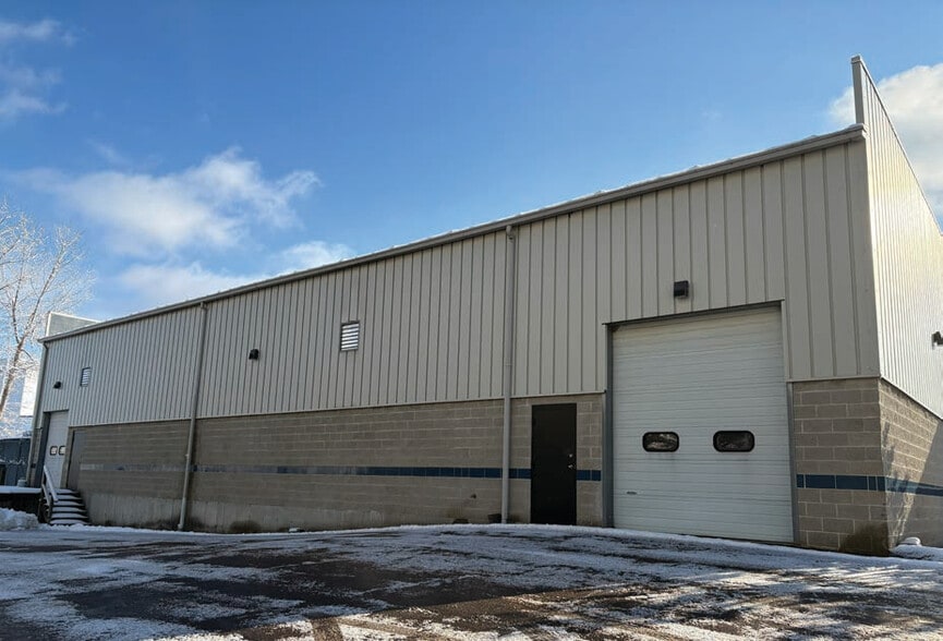 Primary Photo Of 40 Corporate Ave, Plainville Light Manufacturing For Sale