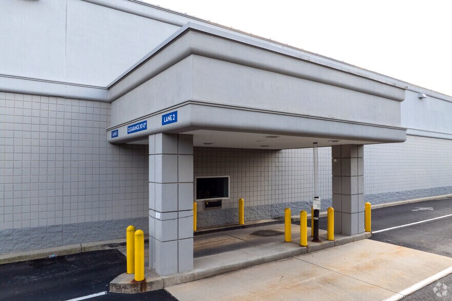 More Photos Of 409 Stokes Rd, Medford Drugstore For Sale