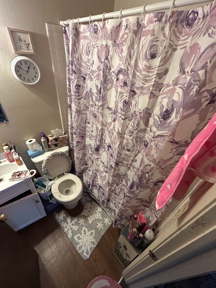 More Photos Of 983 26th St, Des Moines Multifamily For Sale