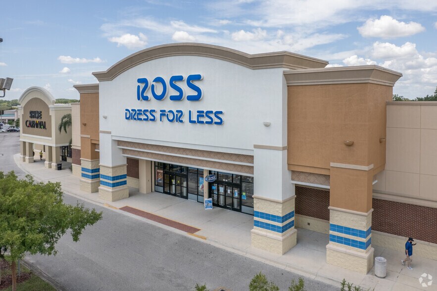 More Photos Of 510 Blanding Blvd, Orange Park General Retail For Lease