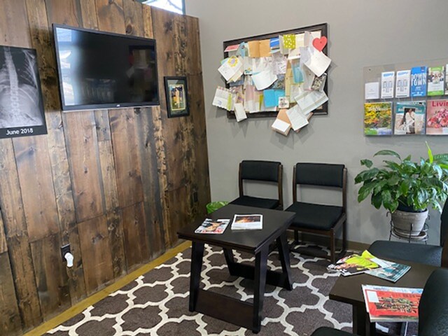 More Photos Of 163 N Broadway, Green Bay Storefront Retail Office For Lease