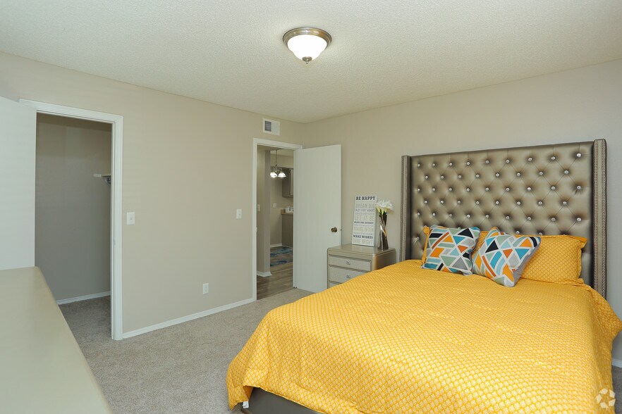 More Photos Of 6326 S 107th East Ave, Tulsa Apartments For Sale