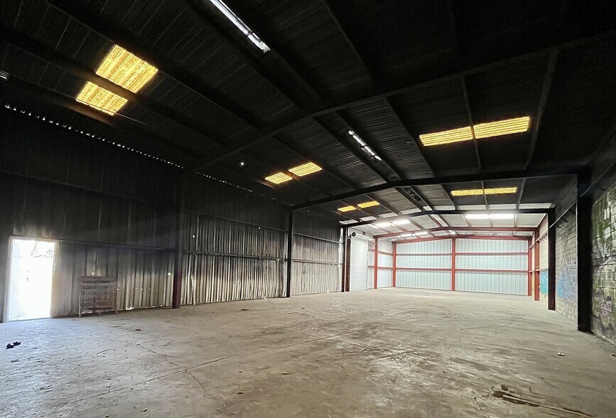 More Photos Of 9240 Whitmore St, El Monte Warehouse For Sale