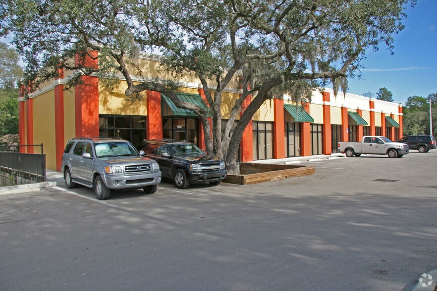 Primary Photo Of 1315-1321 N Kingsway Ave, Tampa General Retail For Lease