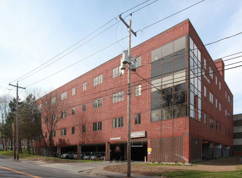 Primary Photo Of 1201 Nott St, Schenectady Medical For Sale