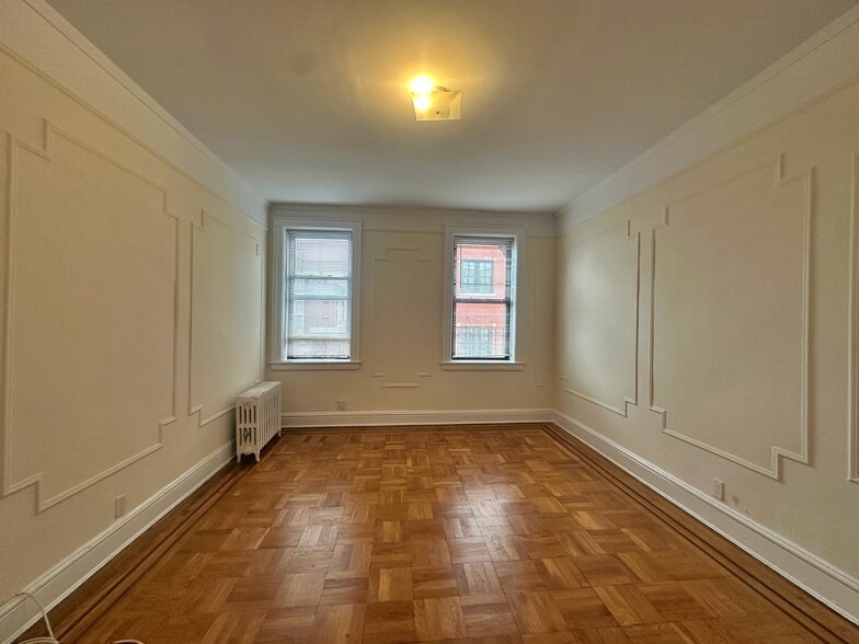 More Photos Of 3014 29th St, Long Island City Apartments For Sale