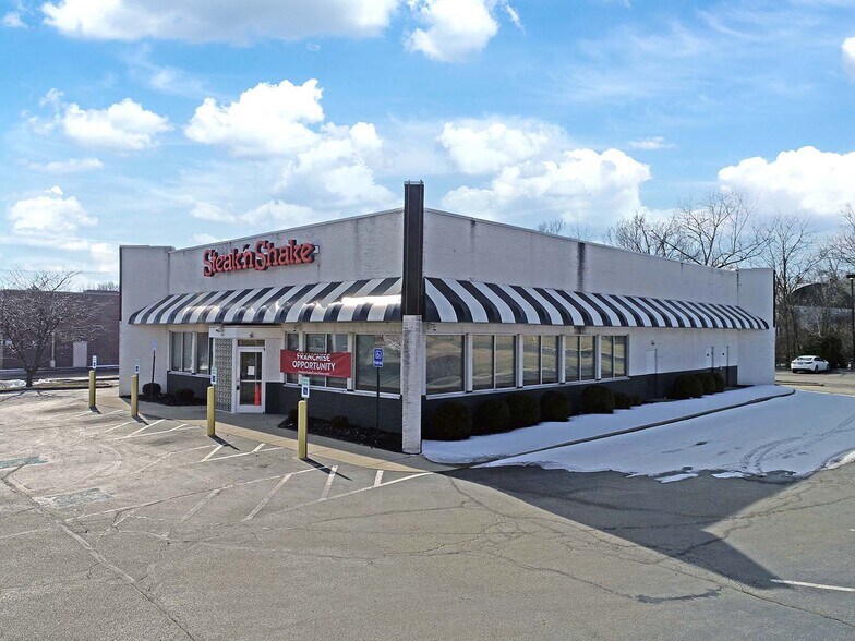 More Photos Of 3835 Race Rd, Cincinnati Fast Food For Lease