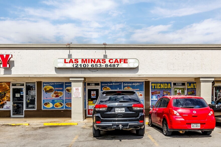 More Photos Of 3719-3815 Blanco Rd, San Antonio Storefront For Sale