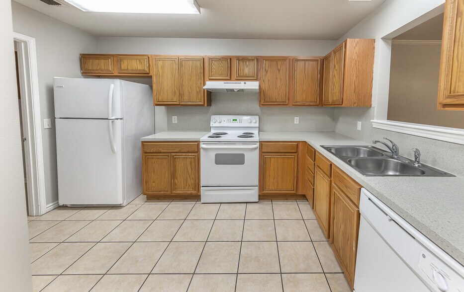 More Photos Of 602 N Belmont, Lubbock Apartments For Sale