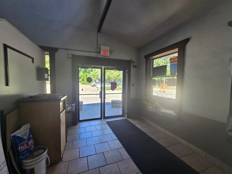 More Photos Of 355 Warwick Tpke, Hewitt Storefront Retail Residential For Sale