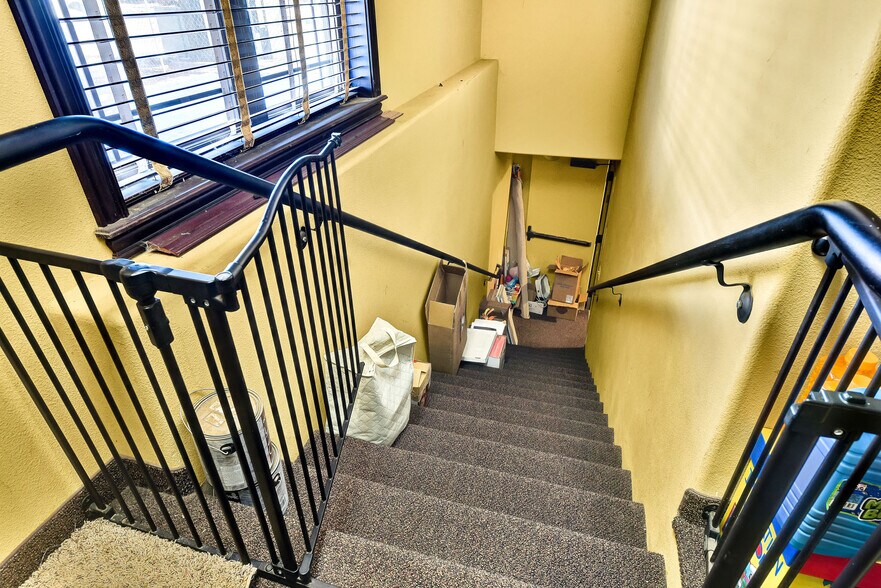 More Photos Of 2563 S Five Mile Ave, Boise Office Residential For Sale