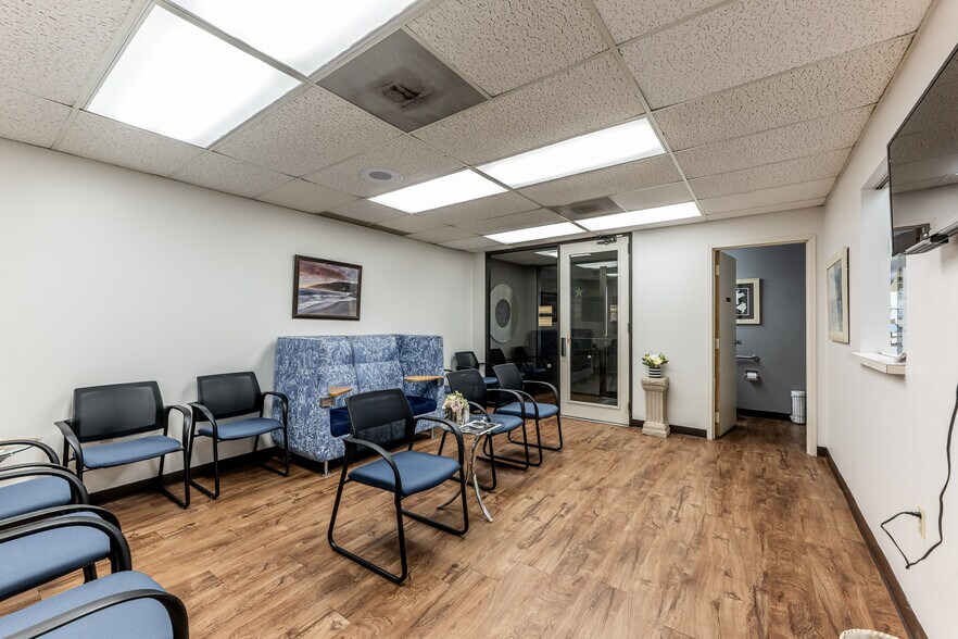 More Photos Of 130 Medical Center Pky, Huntsville Medical For Sale
