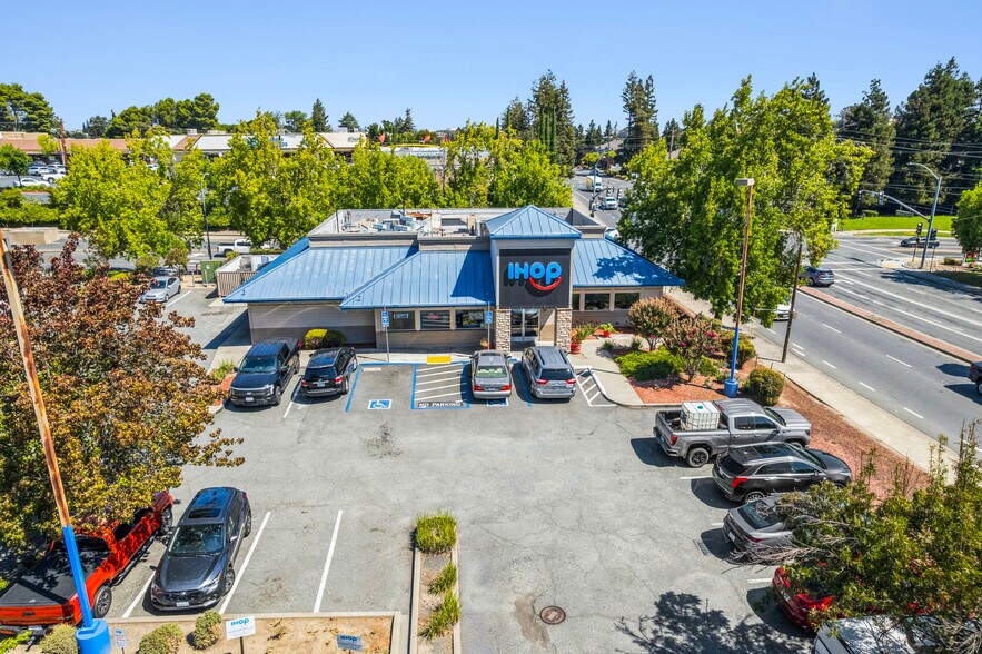 More Photos Of 1190 Arnold Dr, Martinez Restaurant For Sale