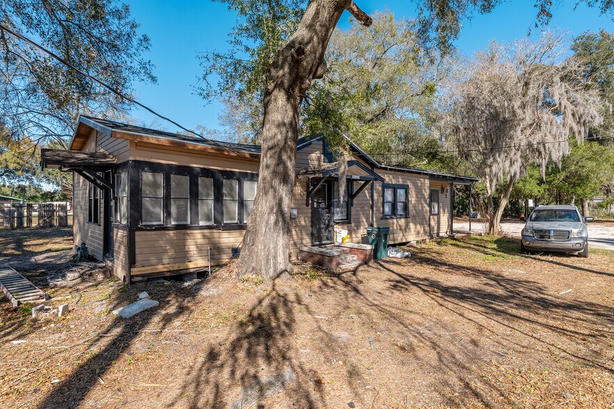 More Photos Of 1007 25th St, Ocala General Retail For Sale