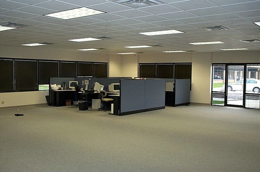 More Photos Of 1615 Golden Aspen Dr, Ames Office For Lease