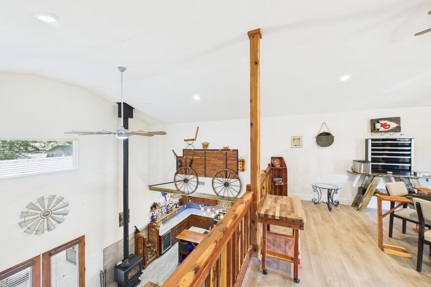 More Photos Of 141 County Road 851, Elizabeth Hotel For Sale