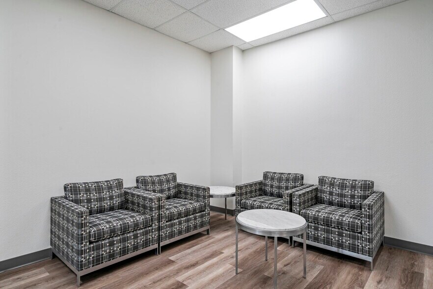 More Photos Of 3664 Walnut Bend Ln, Houston Office For Lease