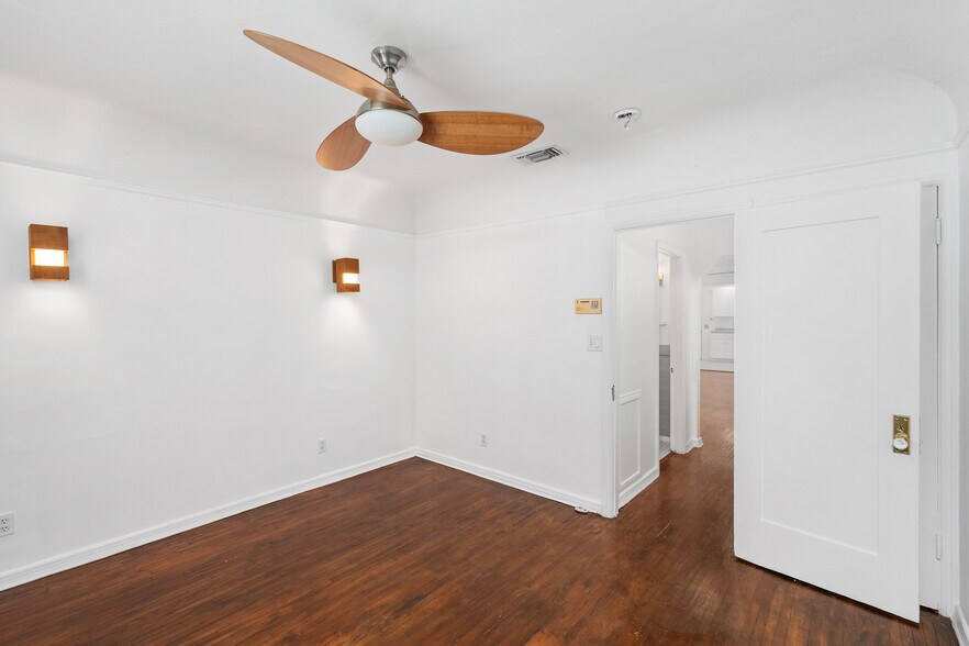 More Photos Of 934 N La Jolla Ave, West Hollywood Apartments For Sale