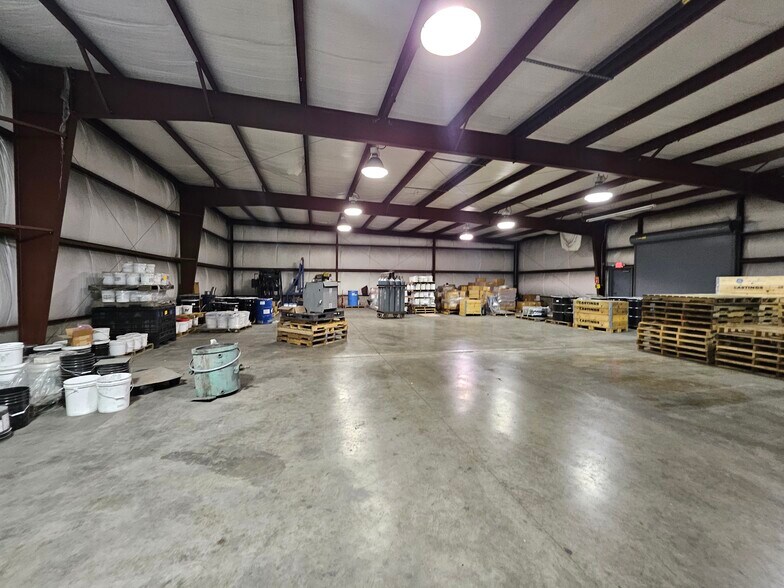 More Photos Of 1020 Industrial Park Rd, New Cumberland Warehouse For Sale