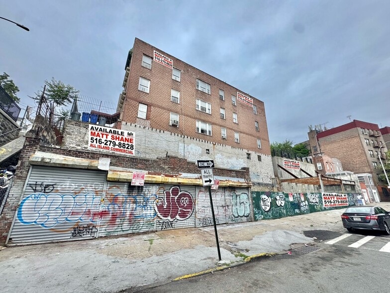 Primary Photo Of 365 E 197th St, Bronx Apartments For Sale