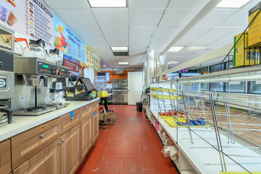 More Photos Of 853 E Manchester Ave, Los Angeles Restaurant For Sale