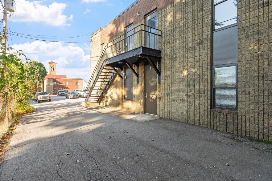 More Photos Of 200 Lincoln St, Worcester Medical For Sale