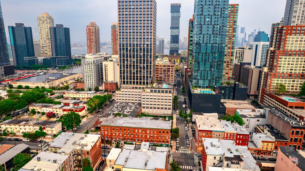 More Photos Of 358 Grove St, Jersey City Storefront Retail Residential For Lease