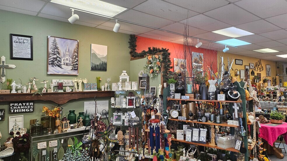 More Photos Of 513 Main St, Bottineau General Retail For Sale