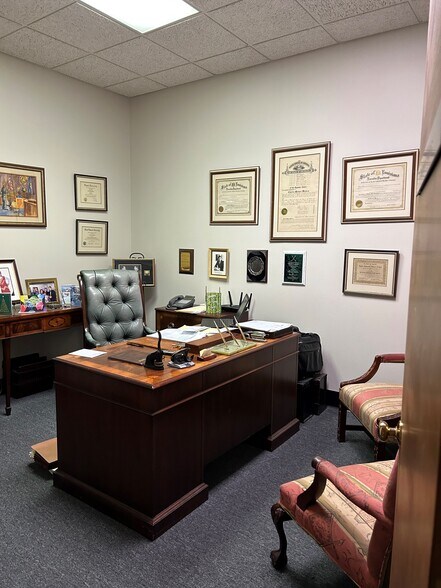 More Photos Of 829 Baronne St, New Orleans Office For Sale