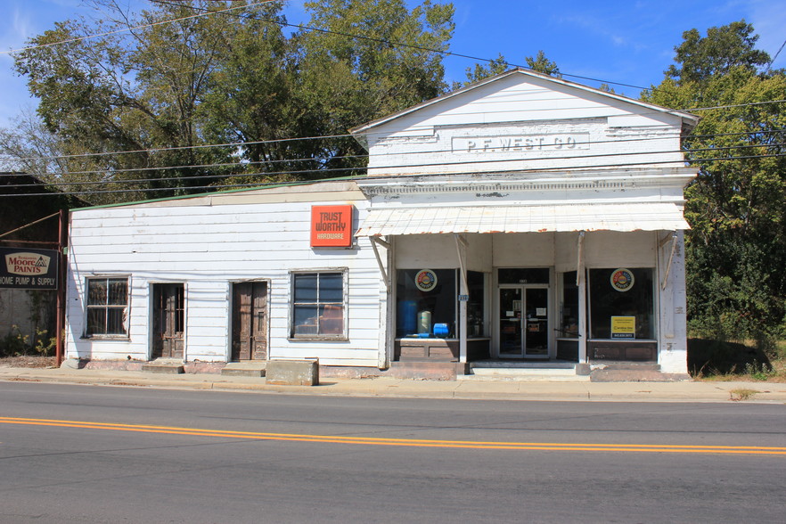 Primary Photo Of 242 Porcher Ave, Eutawville Freestanding For Sale