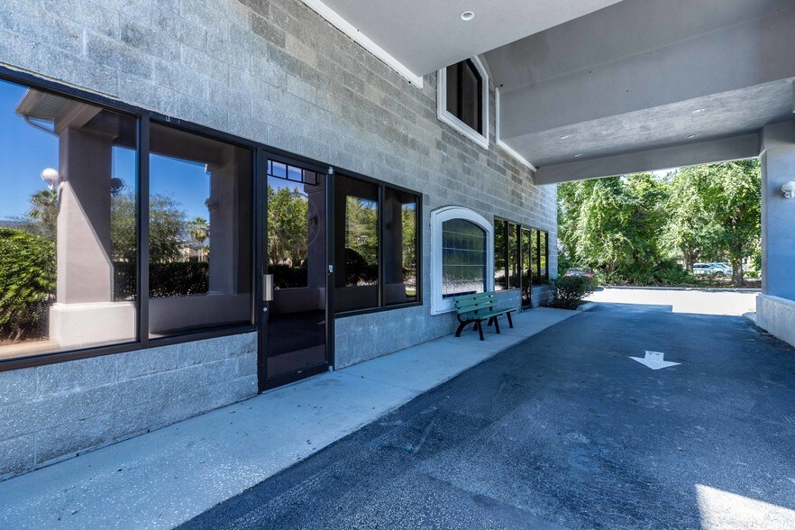 More Photos Of 8774 Perimeter Park Blvd, Jacksonville Medical For Sale