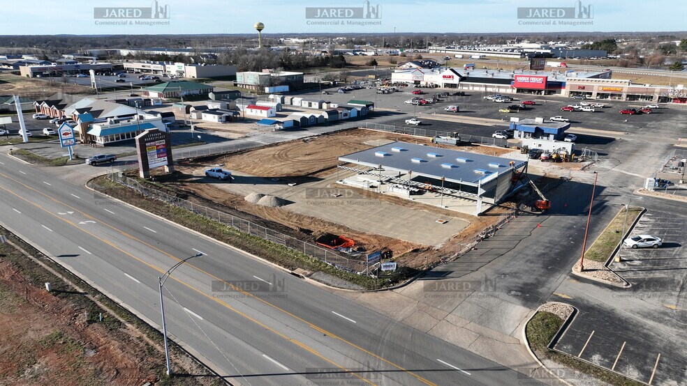 More Photos Of 1565-1585 S Jefferson Ave, Lebanon General Retail For Lease