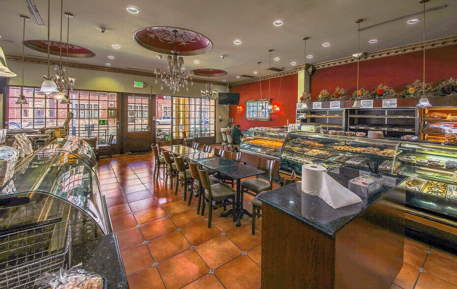 More Photos Of 9060 W Pico Blvd, Los Angeles Restaurant For Sale