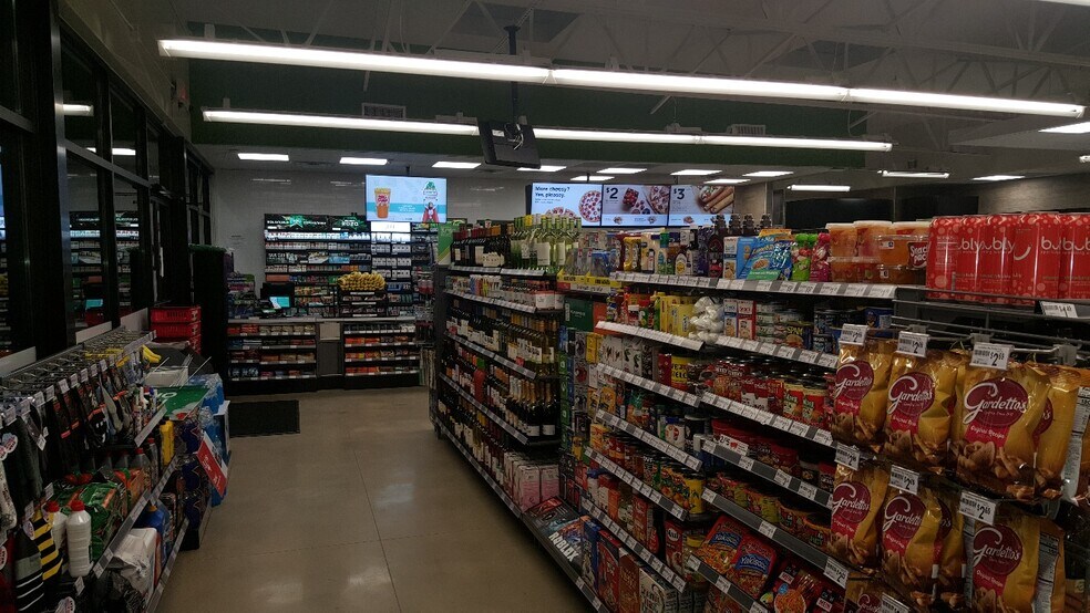 More Photos Of 2920 N Westmoreland Rd, Dallas Freestanding For Sale