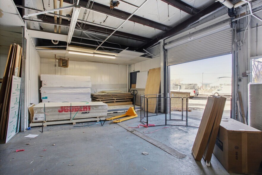 More Photos Of 711 S Bowen St, Longmont Warehouse For Lease