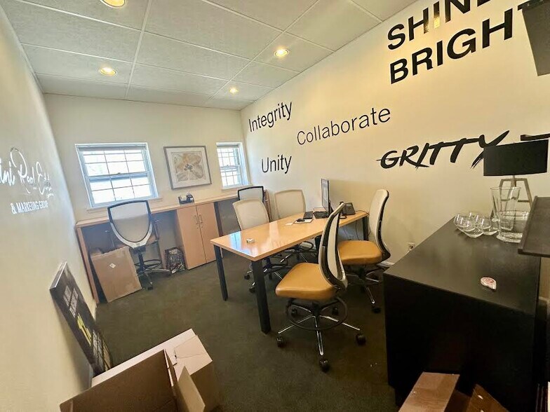 More Photos Of 538 Bloomfield Ave, Verona Storefront Retail Office For Lease