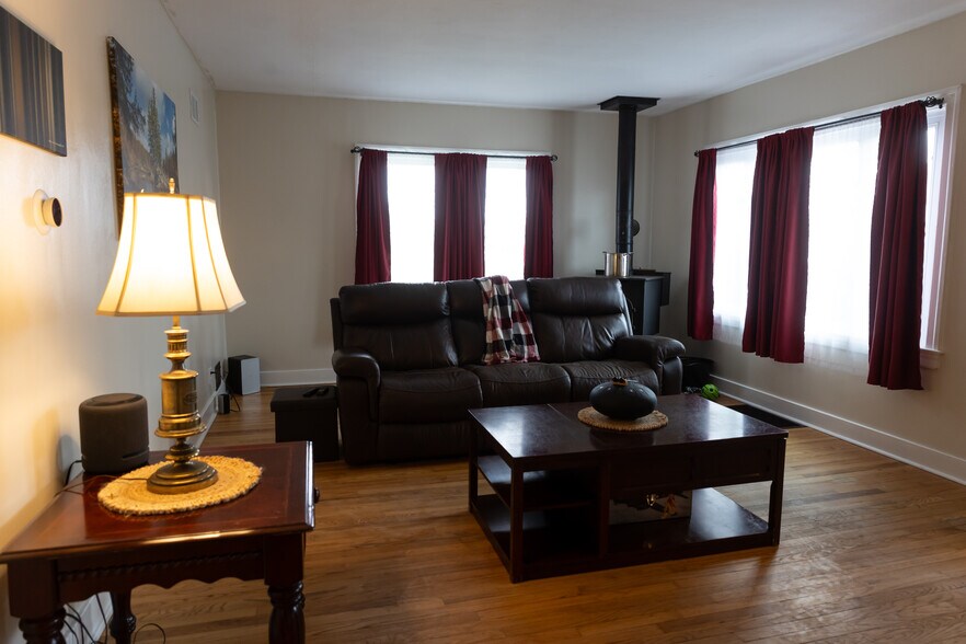 More Photos Of 2800 NY-49, West Monroe Auto Repair For Sale