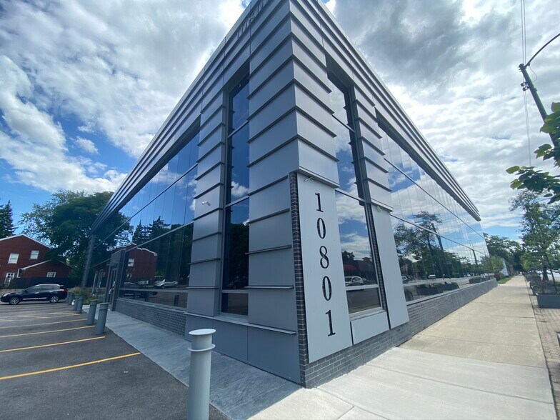 More Photos Of 10801 S Western Ave, Chicago Medical For Lease