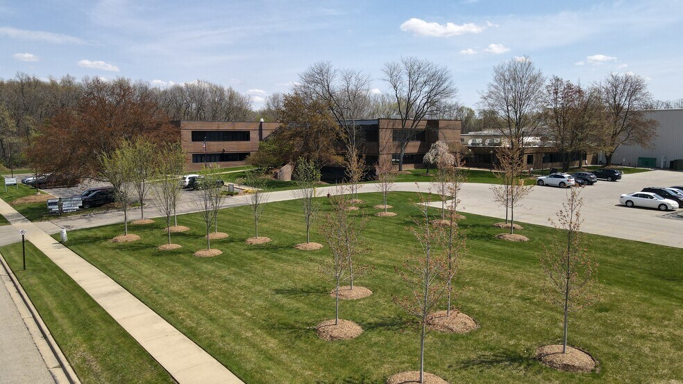 More Photos Of 1950 Waldorf St NW, Grand Rapids Manufacturing For Sale