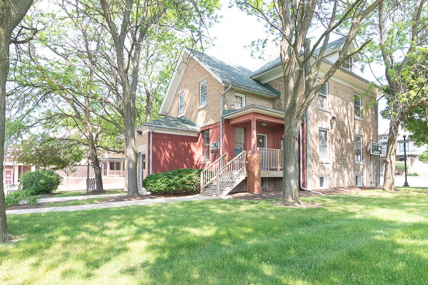 More Photos Of , Schaumburg Office For Sale