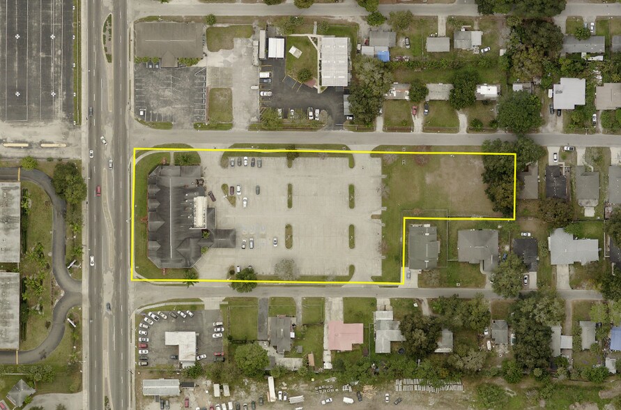 Primary Photo Of 3401 14th St, Bradenton Restaurant For Sale