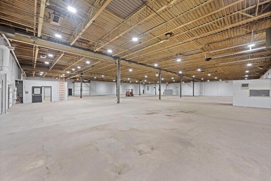 More Photos Of 325 Bridge St, Old Forge Manufacturing For Lease