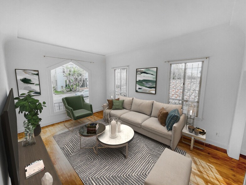 More Photos Of 637 N Spaulding Ave, Los Angeles Apartments For Sale