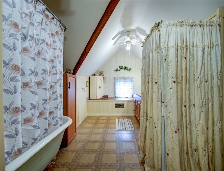 More Photos Of 318 Quapaw Ave, Hot Springs Hospitality For Sale