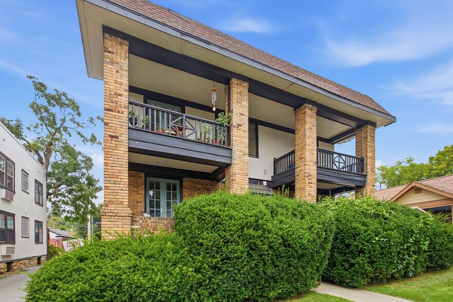 More Photos Of 4340-4342 Holly St, Kansas City Multifamily For Sale