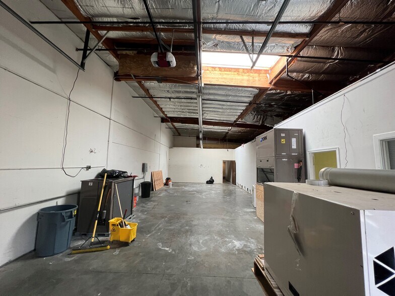 More Photos Of 1820-1828 Stone Ave, San Jose Warehouse For Sale