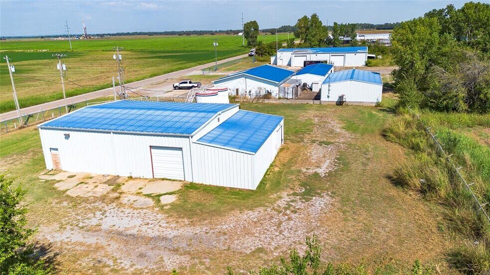 Primary Photo Of 2249 County Street 2810, Chickasha Industrial For Sale