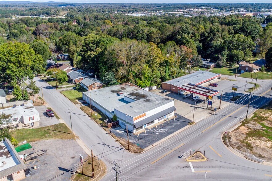 More Photos Of 778 Westover Dr, Danville Flex For Sale