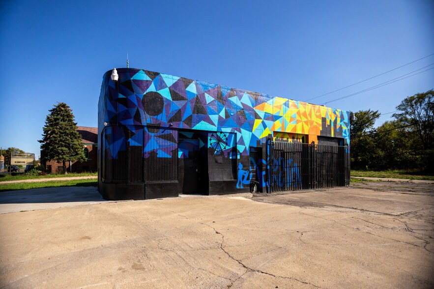 More Photos Of 19790 John R St, Detroit Auto Repair For Sale